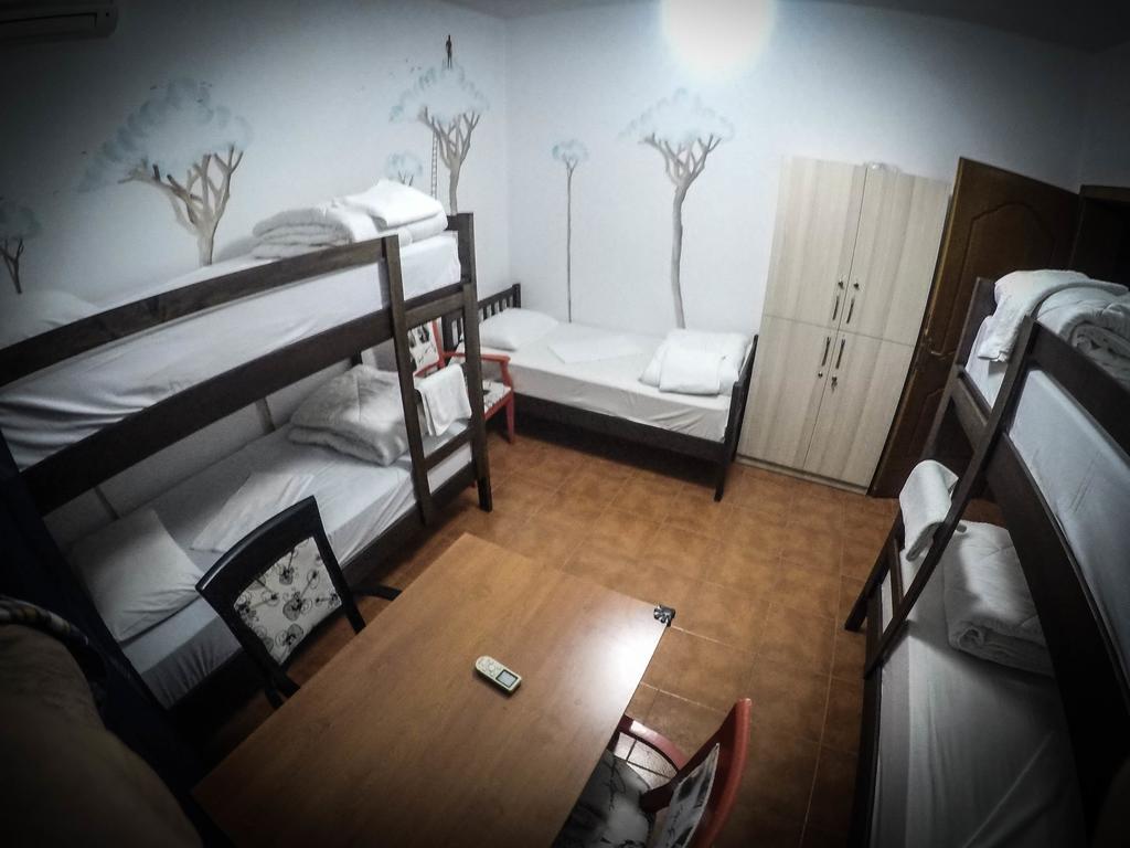 Arka Hostel Shkoder Bagian luar foto