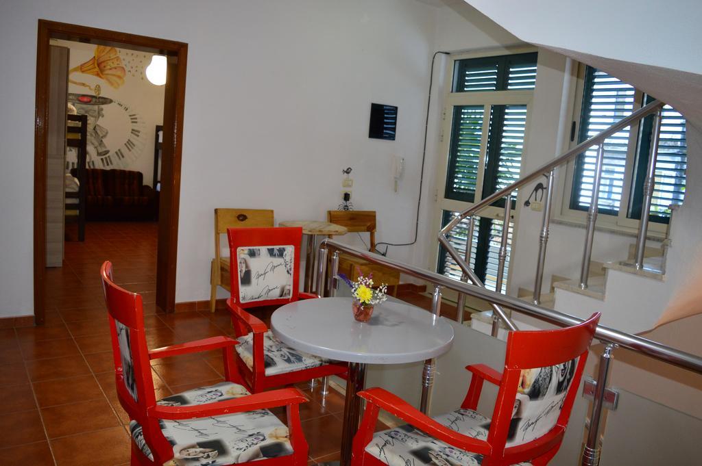 Arka Hostel Shkoder Bagian luar foto